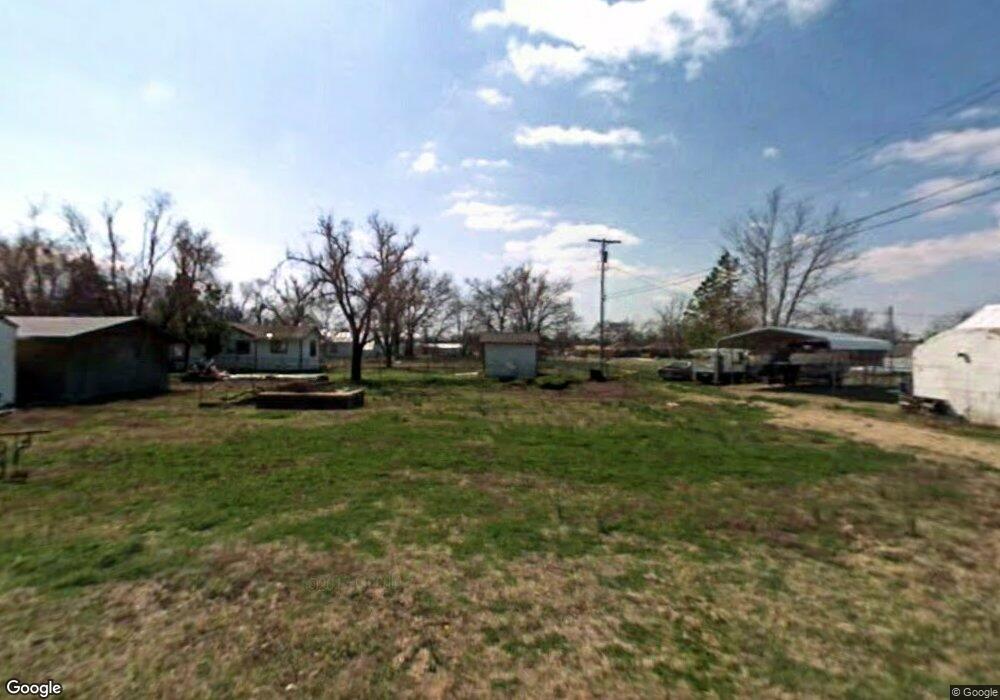 221 N Mayes St, Locust Grove, OK 74352 - photo 1