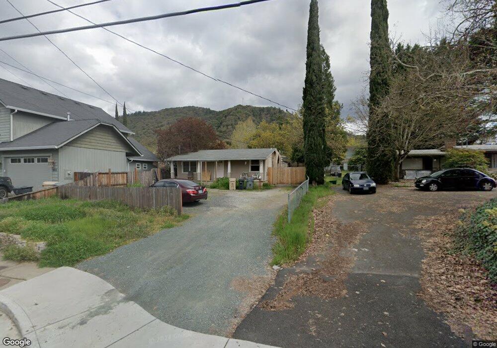 961 NE 10th St, Grants Pass, OR 97526 - photo 1