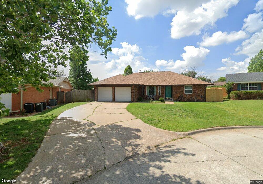 5816 N Seminole Ct, Warr Acres, OK 73132 - photo 1