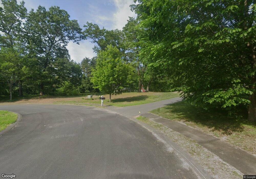 9 Madeline Way, Southampton, MA 01073 - photo 1