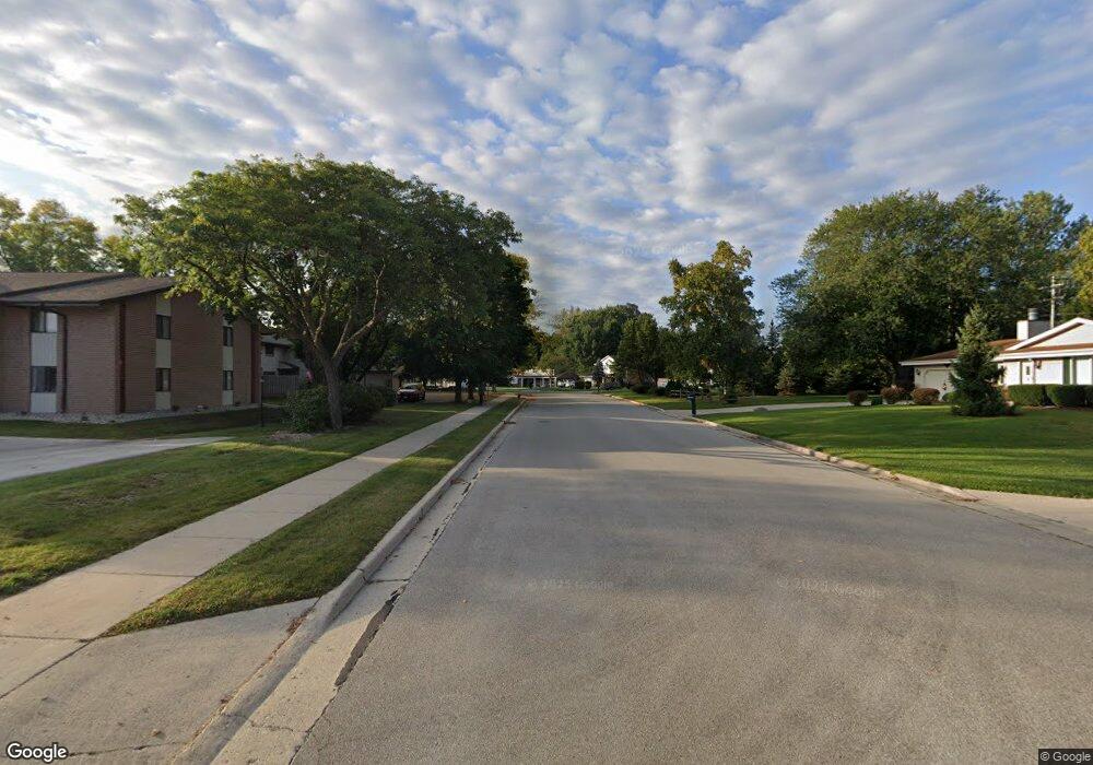 W147 N7680-7700 North Point Dr, Menomonee Falls, WI 53051 - photo 1