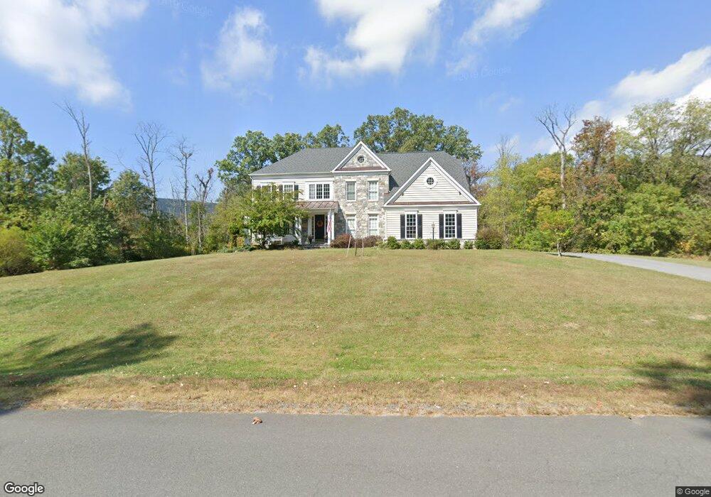 17525 Flint Farm Dr, Round Hill, VA 20141 - photo 1