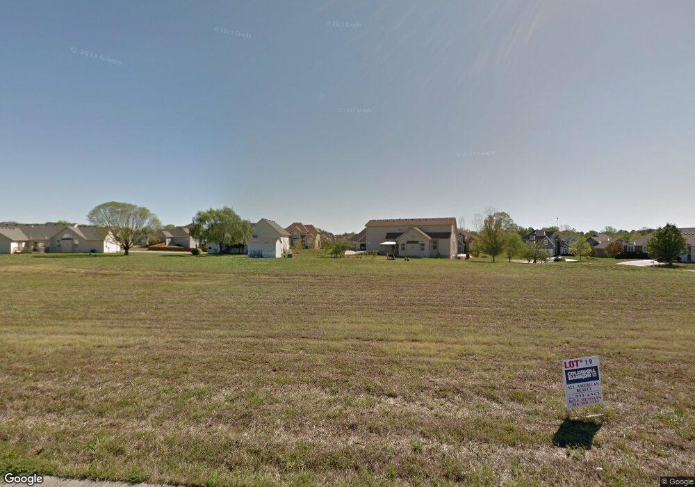 905 S Ash St, Raymore, MO 64083 - photo 1