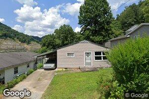 65 Everglade Dr, Stollings, WV 25646