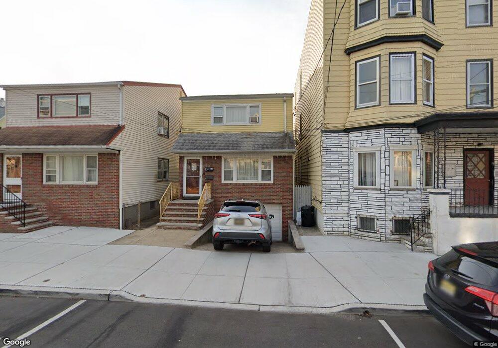 129 Cross St, Harrison, NJ 07029 - photo 1