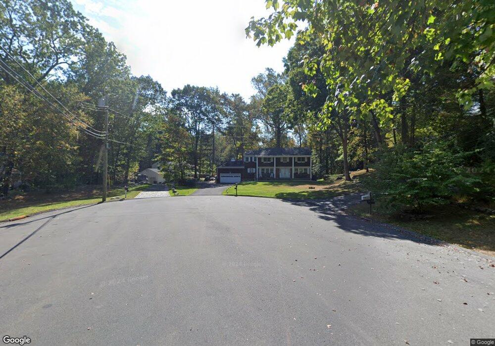 329 Dundee Rd, Stamford, CT 06903 - photo 1