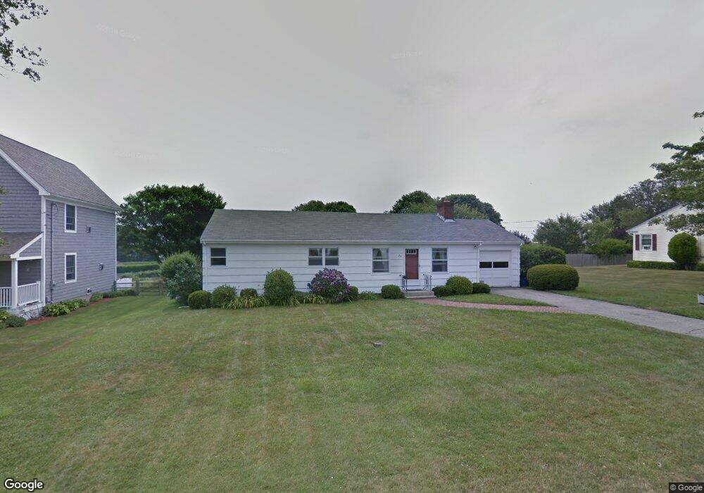 27 White Terrace, Middletown, RI 02842 - photo 1