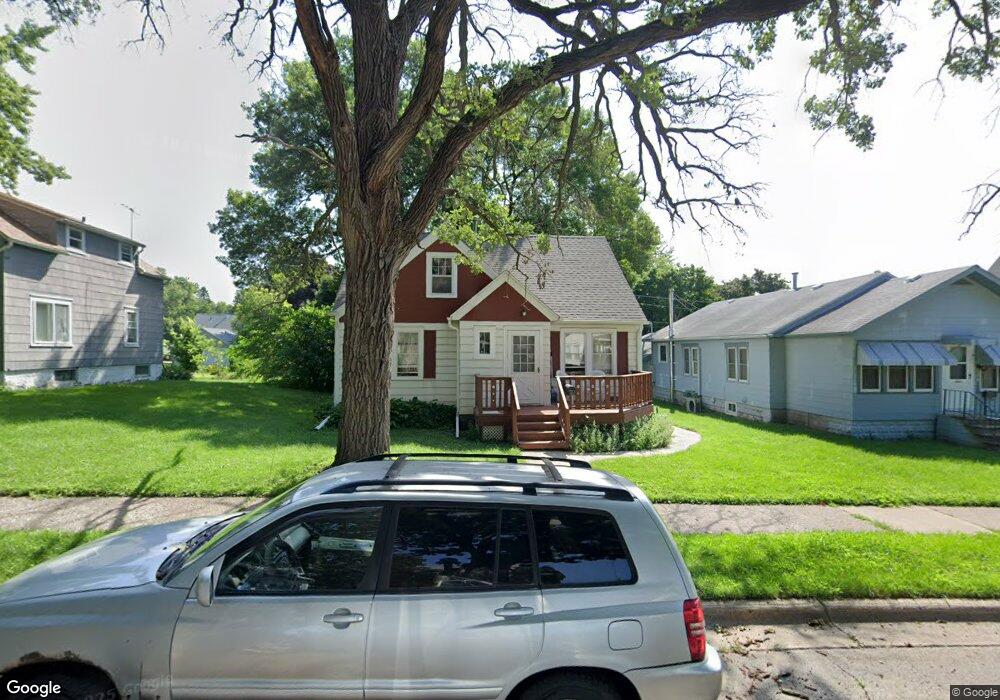 712 Minnesota Ave, Albert Lea, MN 56007 - photo 1