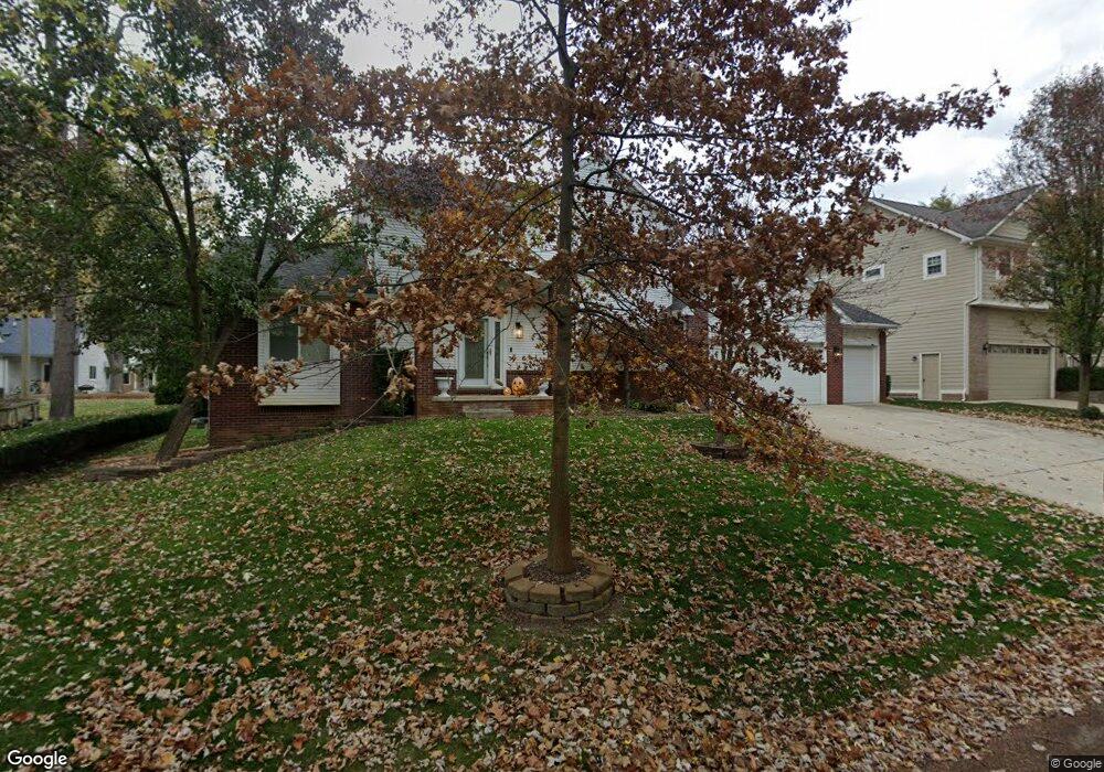 6692 Grassland Ave, West Bloomfield, MI 48324 - photo 1