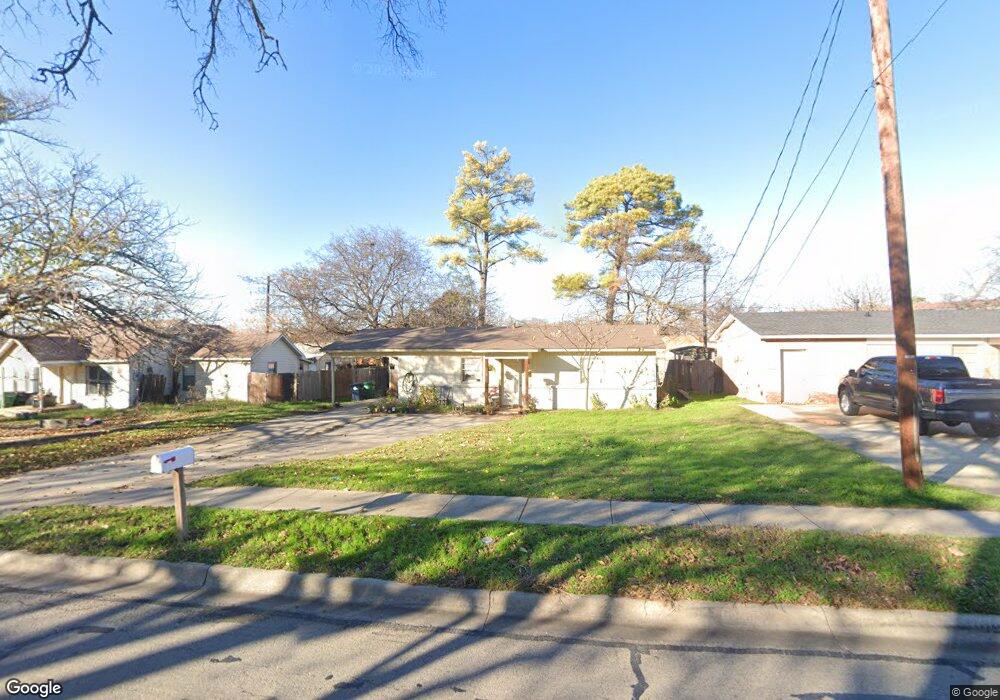 928 Willowwood St, Denton, TX 76205 - photo 1