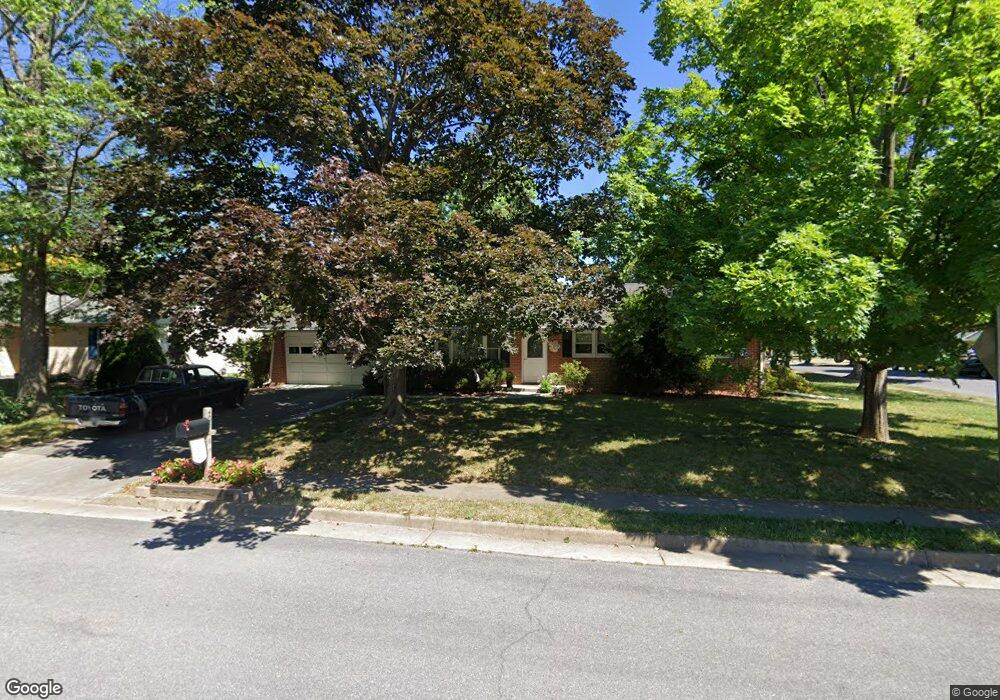 403 Crescent Dr, Winchester, VA 22601 - photo 1