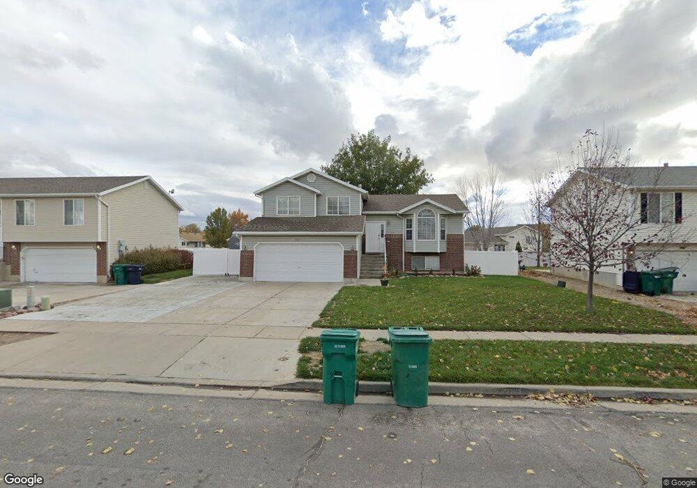 915 W 150 N, Layton, UT 84041 - photo 1