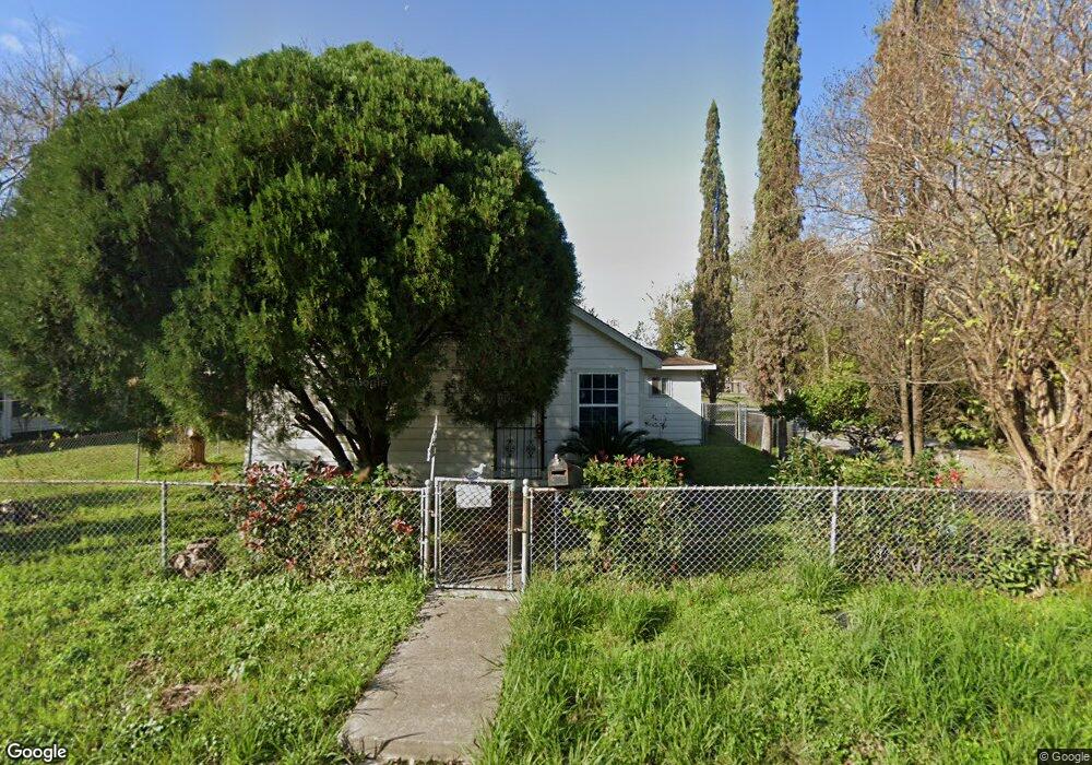 3213 Amboy St, Houston, TX 77026 - photo 1