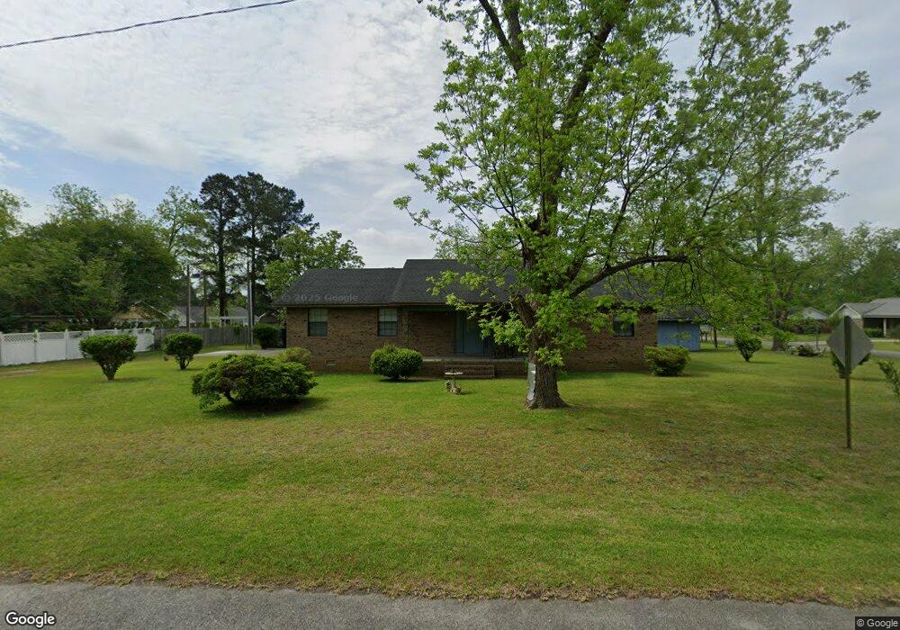 137 Royal Ct, Fitzgerald, GA 31750 - photo 1