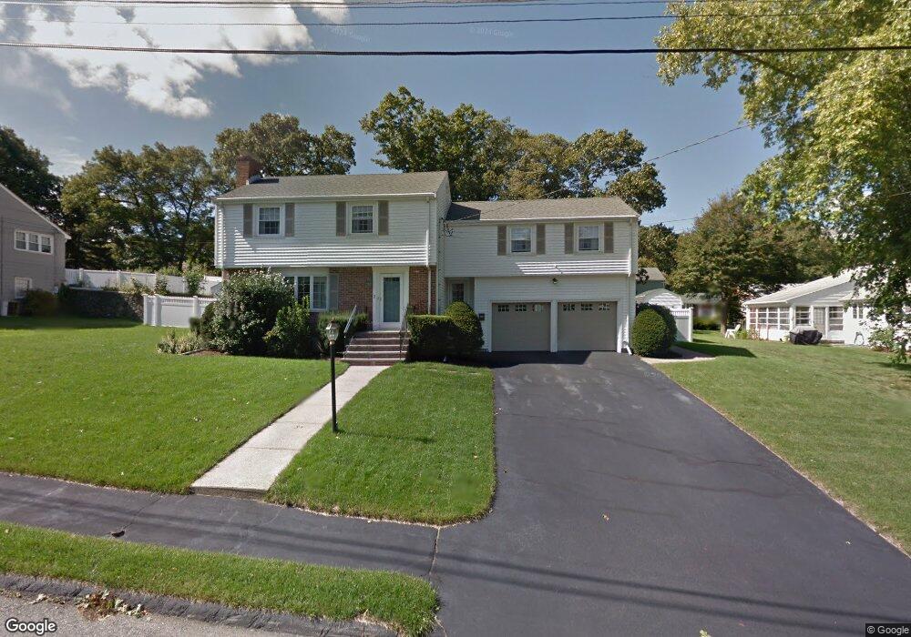 3 Arthur Rd, Wakefield, MA 01880 - photo 1