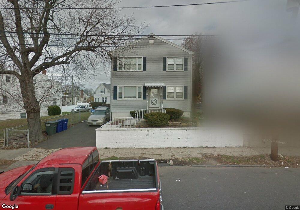 640 Beechmont Ave, Bridgeport, CT 06606 - photo 1