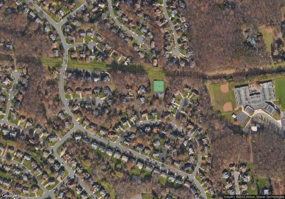 12724 Heatherford Place, Fairfax, VA 22030 - photo 1