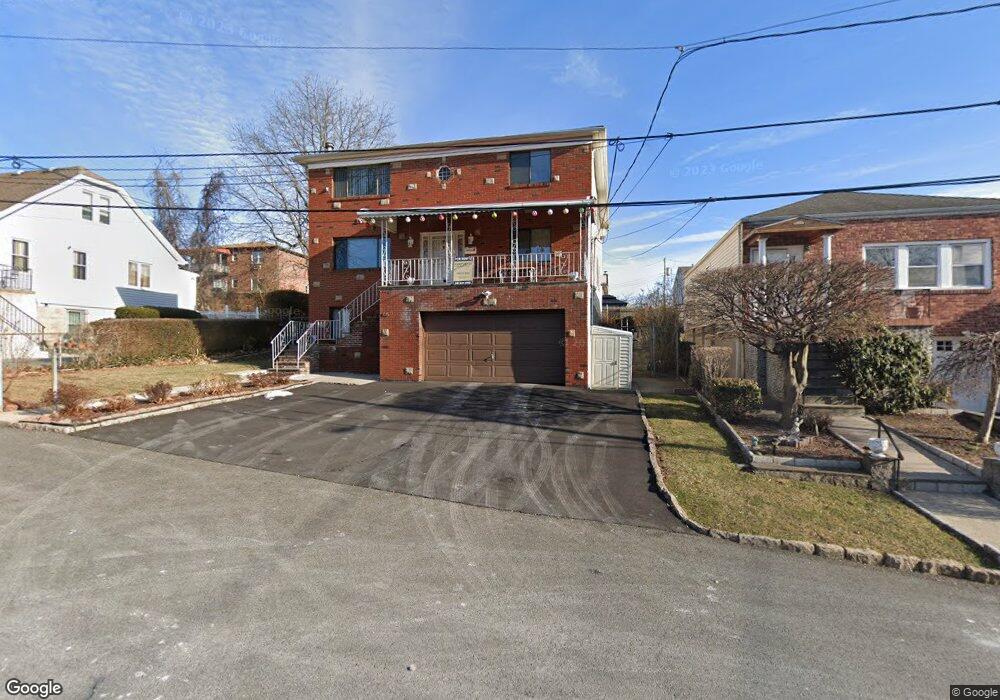 66 Stillwell Ave unit 2, Yonkers, NY 10704 - photo 1
