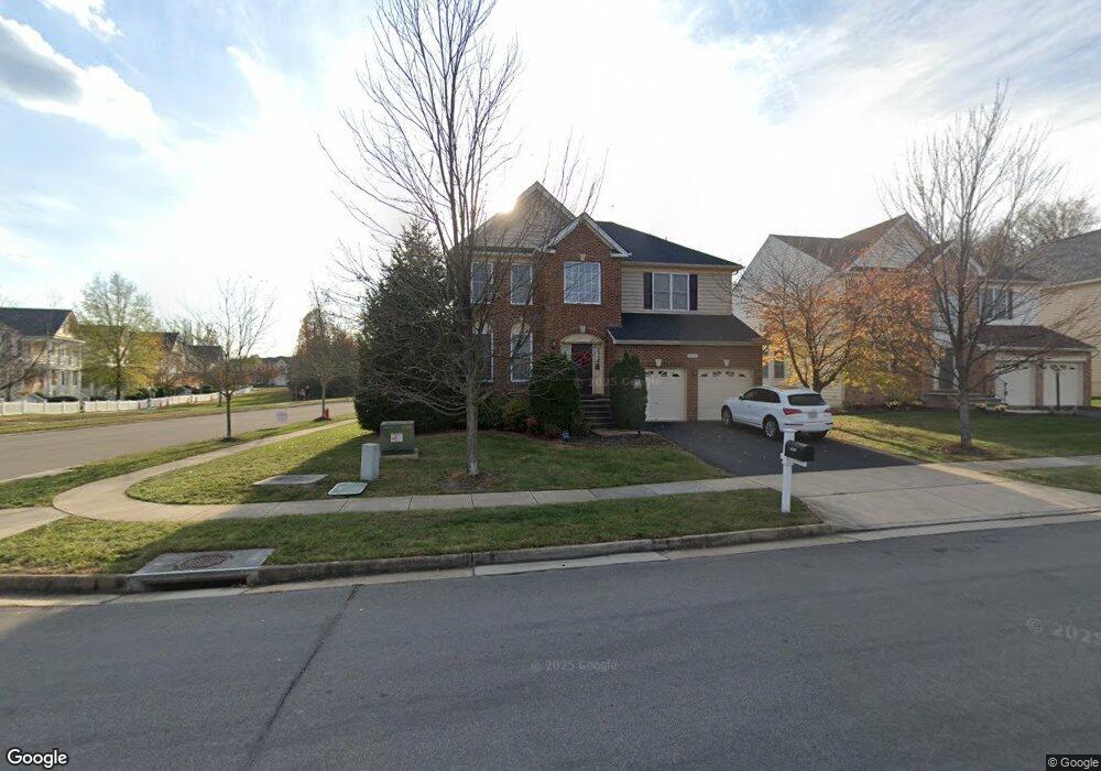 42401 Unicorn Dr, Chantilly, VA 20152 - photo 1