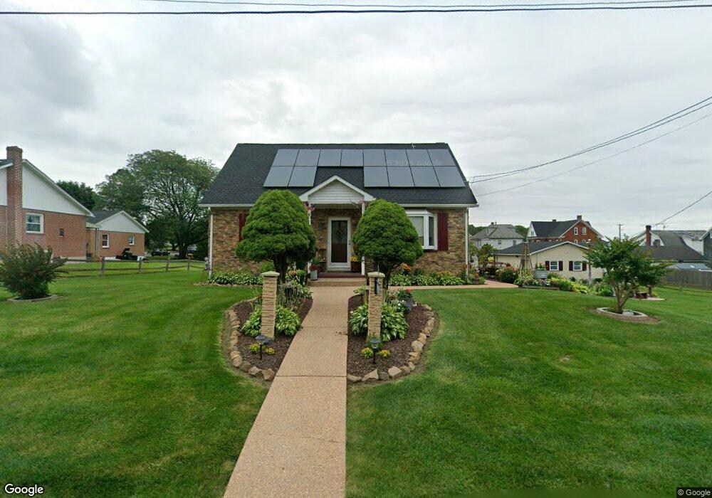 245 Poplar St, Bath, PA 18014 - photo 1