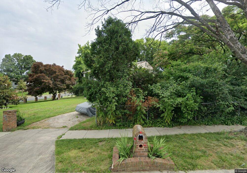 7500 Twining Ct, Hyattsville, MD 20785 - photo 1