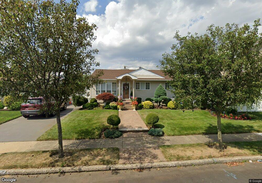 752 Anderson Ave, Franklin Square, NY 11010 - photo 1