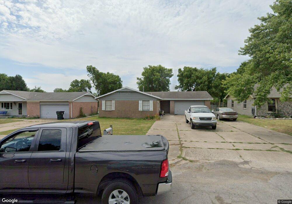 202 E Forrest St, Skiatook, OK 74070 - photo 1