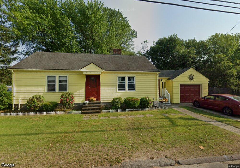 68 W Hartford Ave, Uxbridge, MA 01569 - photo 1