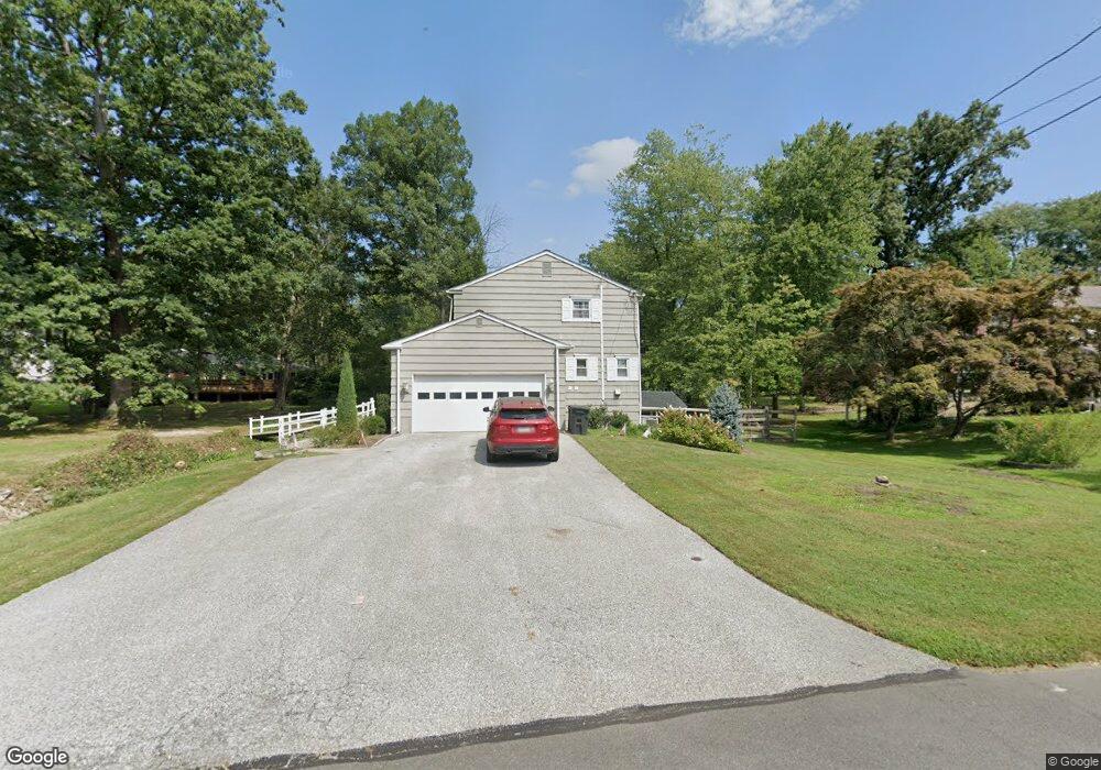 402 Morris Ln, Wallingford, PA 19086 - photo 1