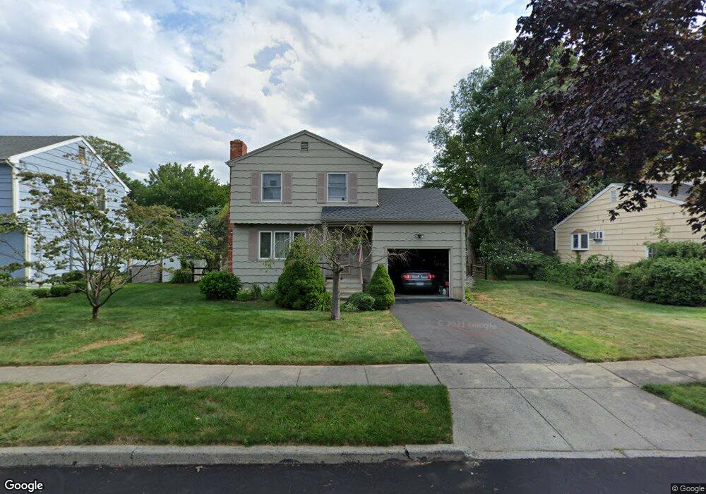 165 Longdean Rd, Fairfield, CT 06824 - photo 1