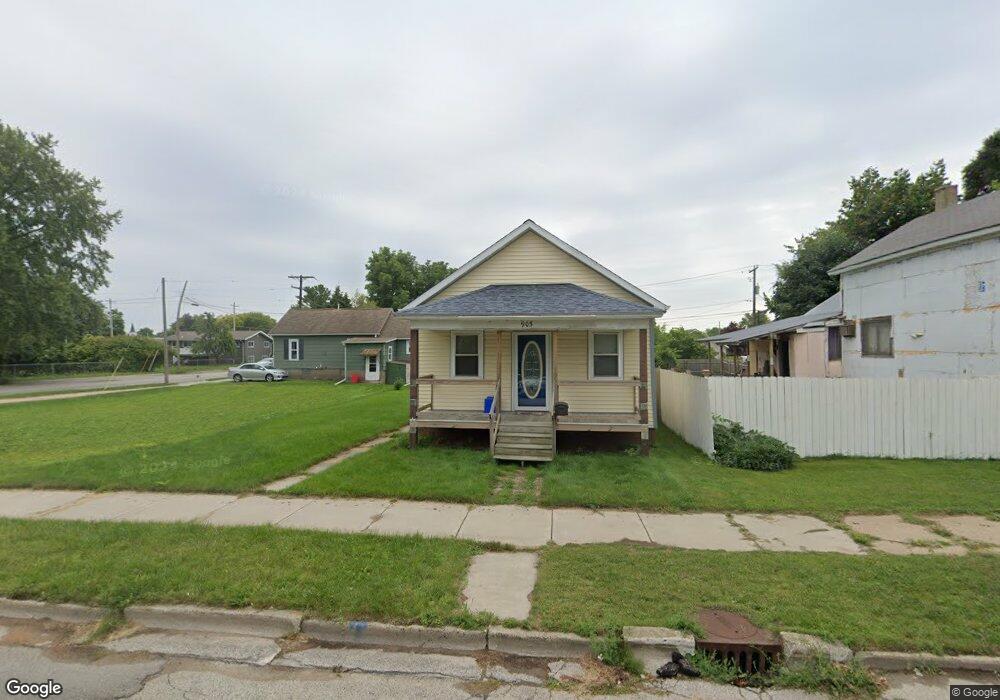 905 15th Ave, Menominee, MI 49858 - photo 1