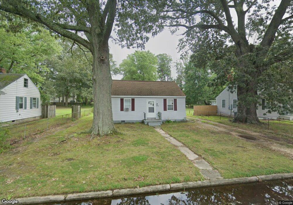 204 Locust Ave, Colonial Beach, VA 22443 - photo 1