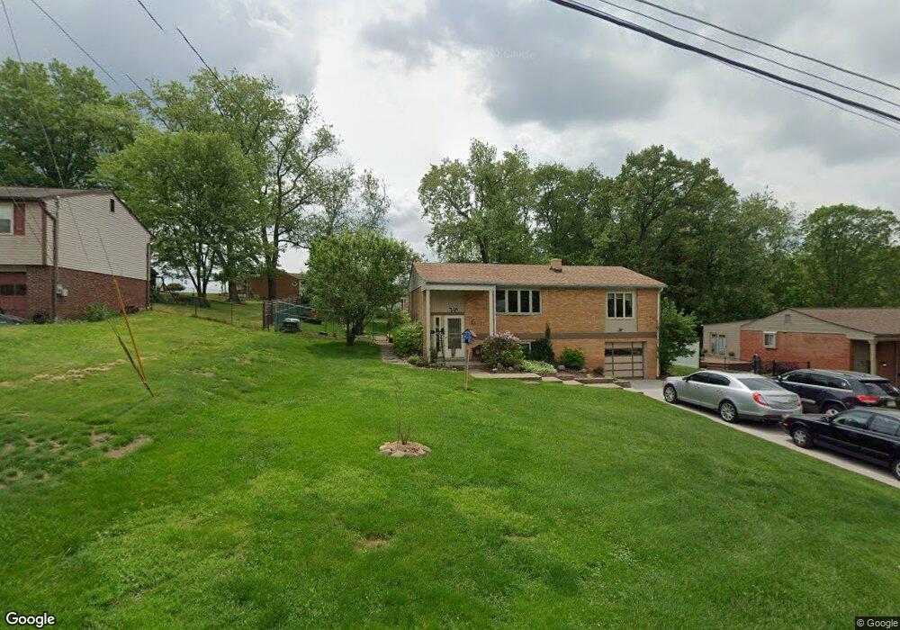 21 W Hillcrest Rd, Eighty Four, PA 15330 - photo 1
