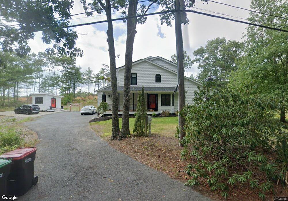 605 Wareham Rd, Plymouth, MA 02360 - photo 1