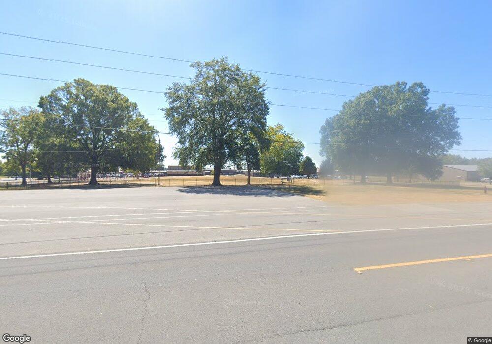 W Center - unit 6, Beebe, AR 72012 - photo 1