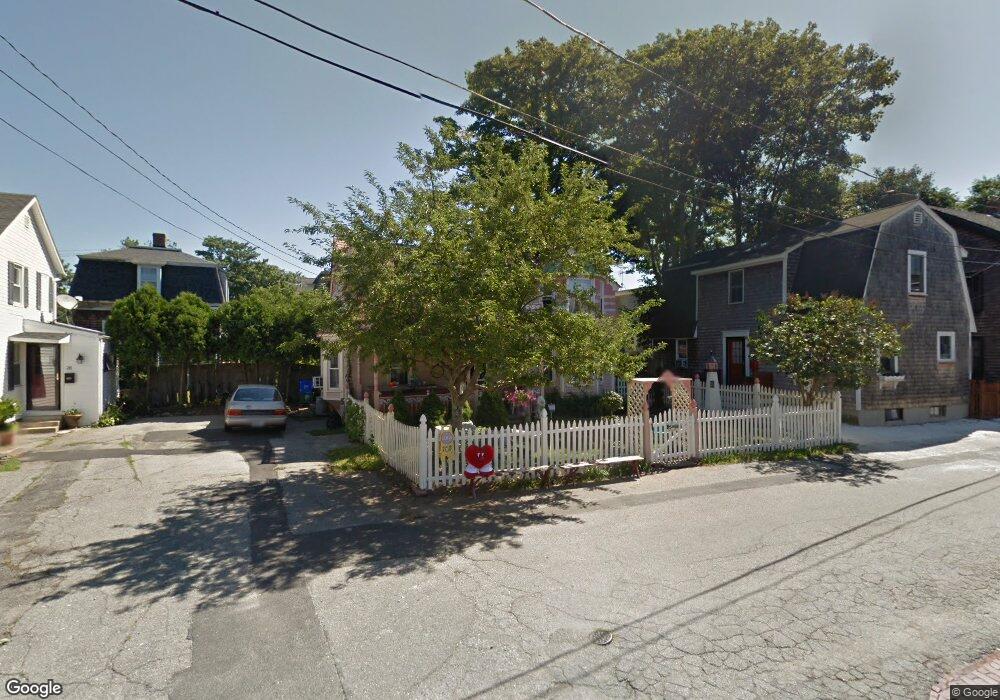 27 Pearl St, Newport, RI 02840 - photo 1