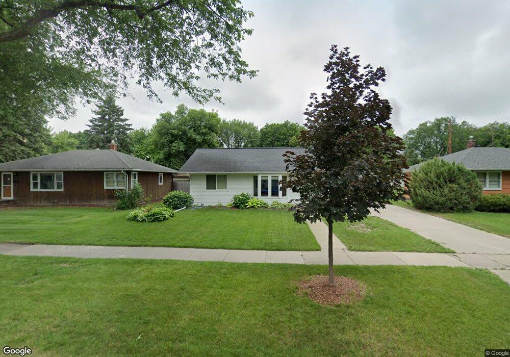 2206 8th St N, Fargo, ND 58102 - photo 1