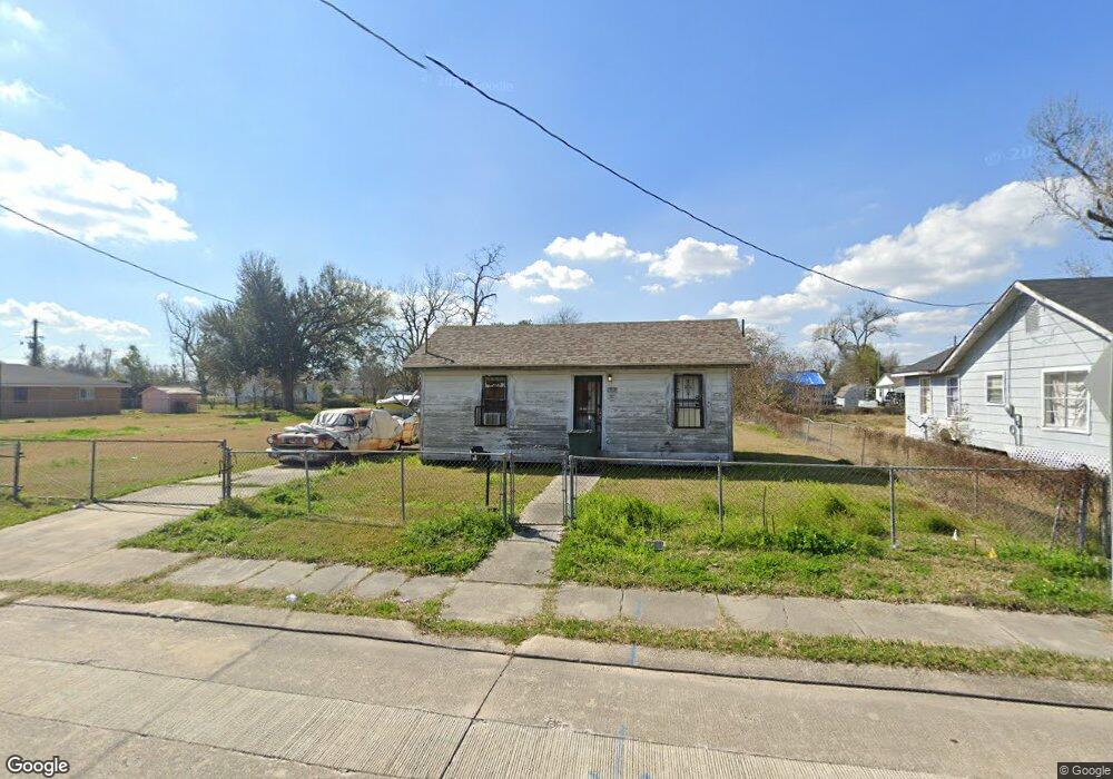 909 Jake St, Lake Charles, LA 70601 - photo 1