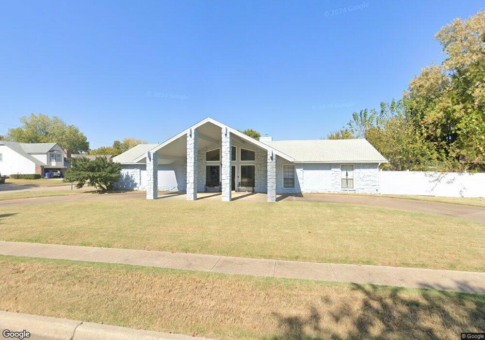 1304 W Edgewater St, Broken Arrow, OK 74012 - photo 1