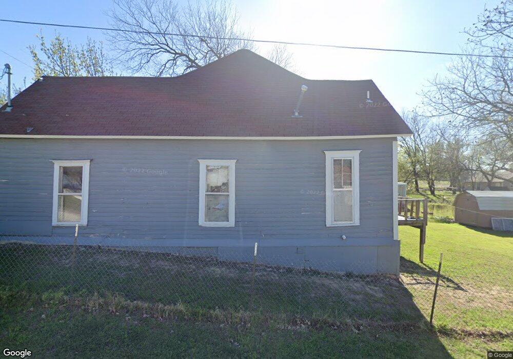 305 W Brady St, Decatur, TX 76234 - photo 1