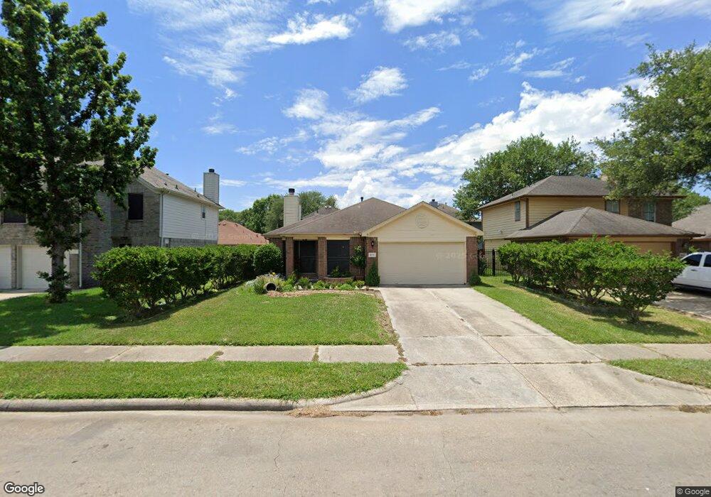 8715 Scenic Green Dr, Houston, TX 77088 - photo 1