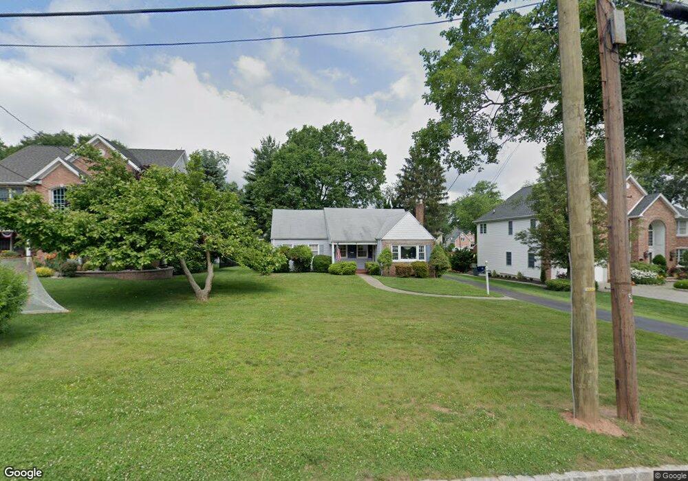 5 Fairview Rd, Clark, NJ 07066 - photo 1