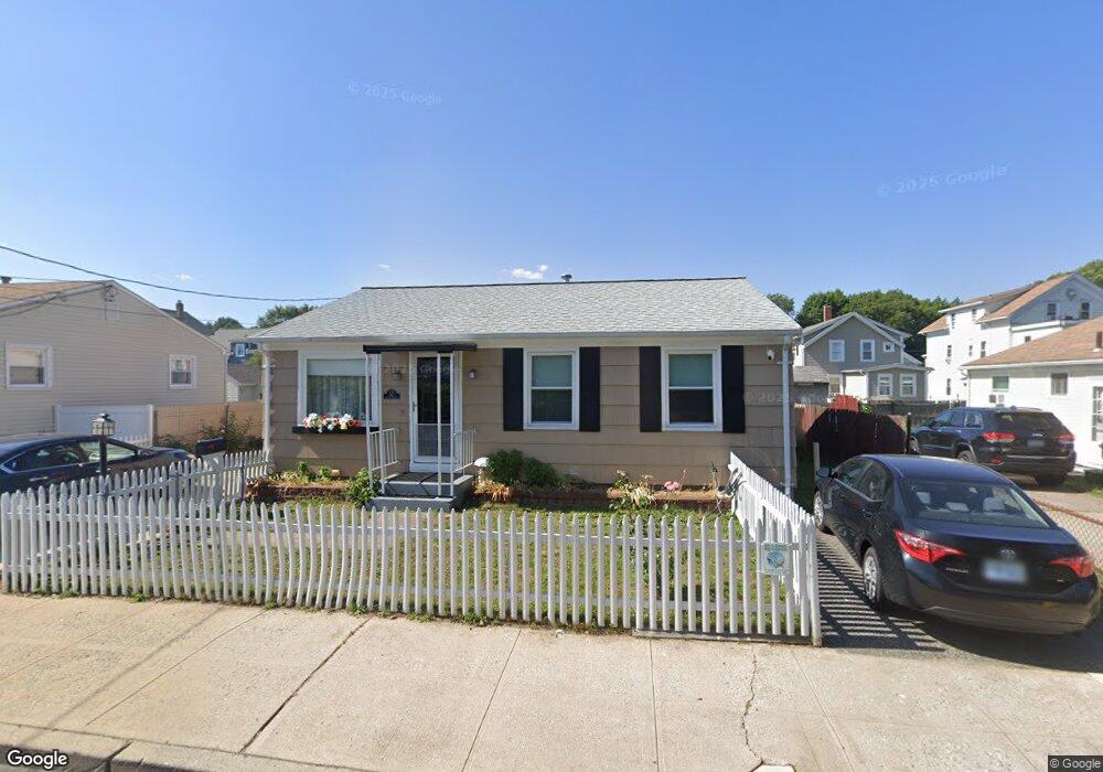 15 Lloyd St, Pawtucket, RI 02860 - photo 1