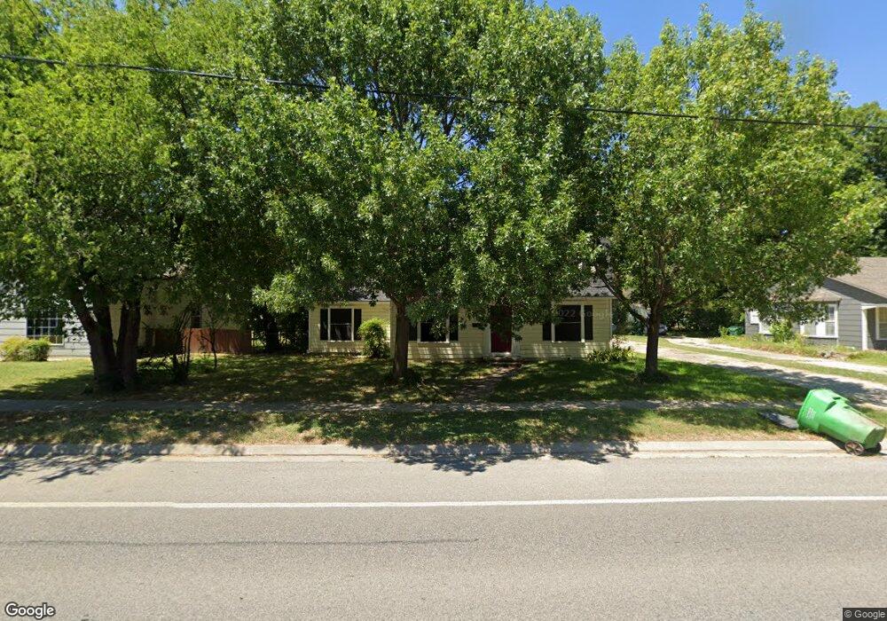 1427 E California St, Gainesville, TX 76240 - photo 1