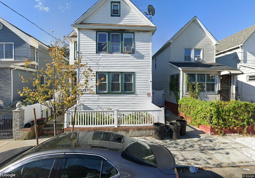 10744 164th St, Jamaica, NY 11433 - photo 1