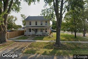 432 4th St, Carrollton, IL 62016