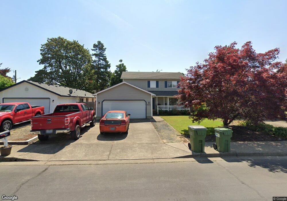 926 SE Oak St, Dundee, OR 97115 - photo 1