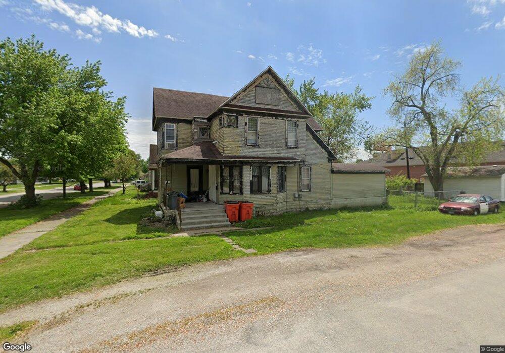 1101 S 17th St, Mattoon, IL 61938 - photo 1