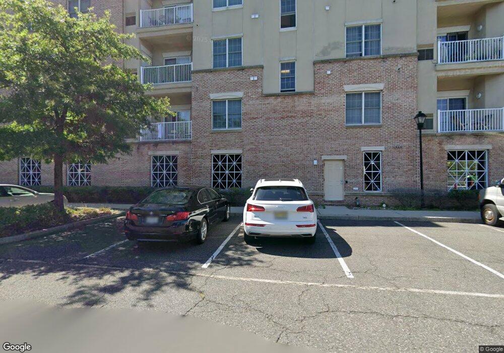 2206 Windsor Park Ct, Englewood, NJ 07631 - photo 1