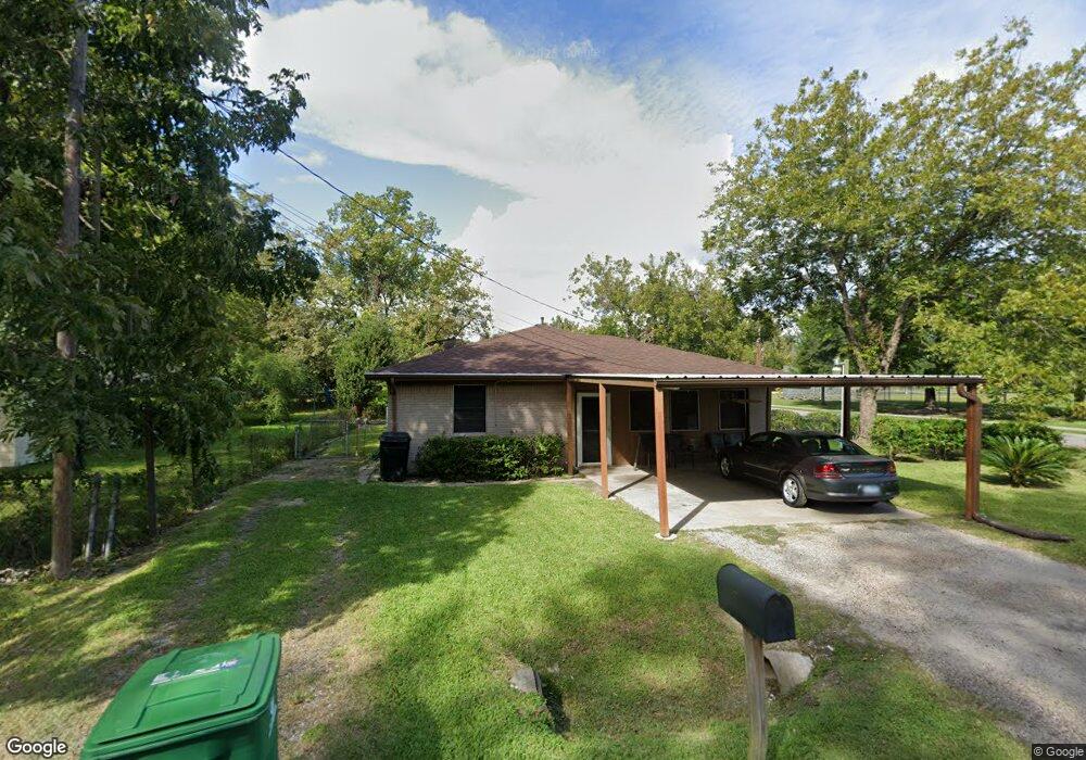 7237 Weyburn St, Houston, TX 77028 - photo 1